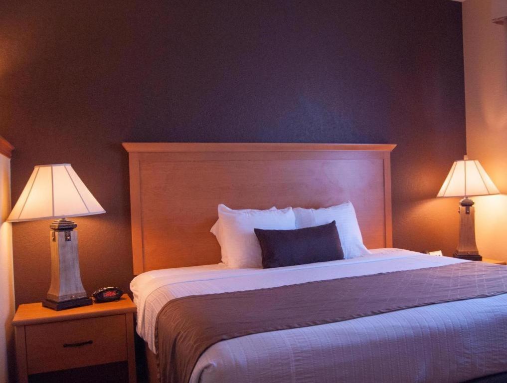 Best Western Locust Grove Inn & Suites Extérieur photo
