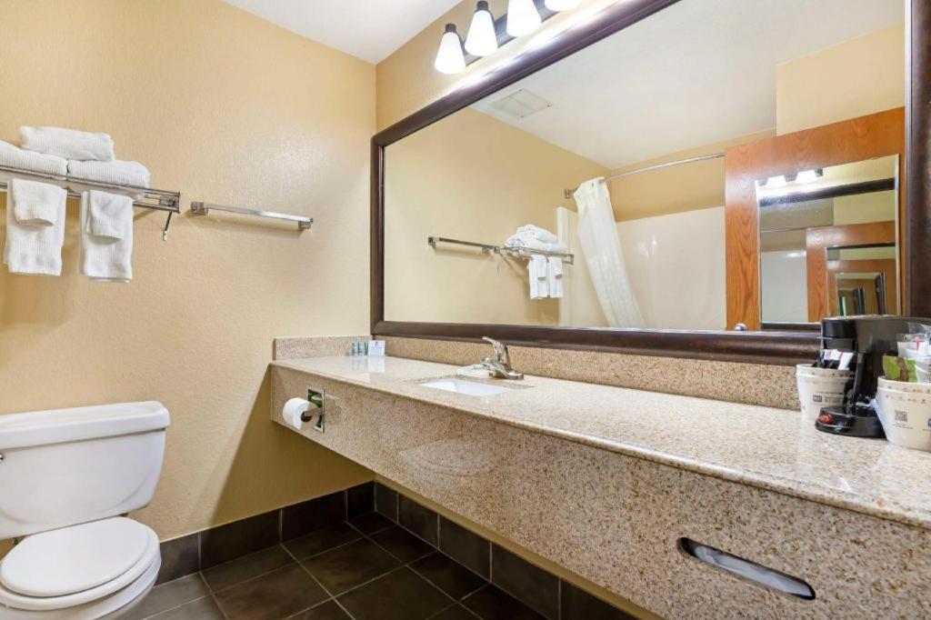 Best Western Locust Grove Inn & Suites Extérieur photo