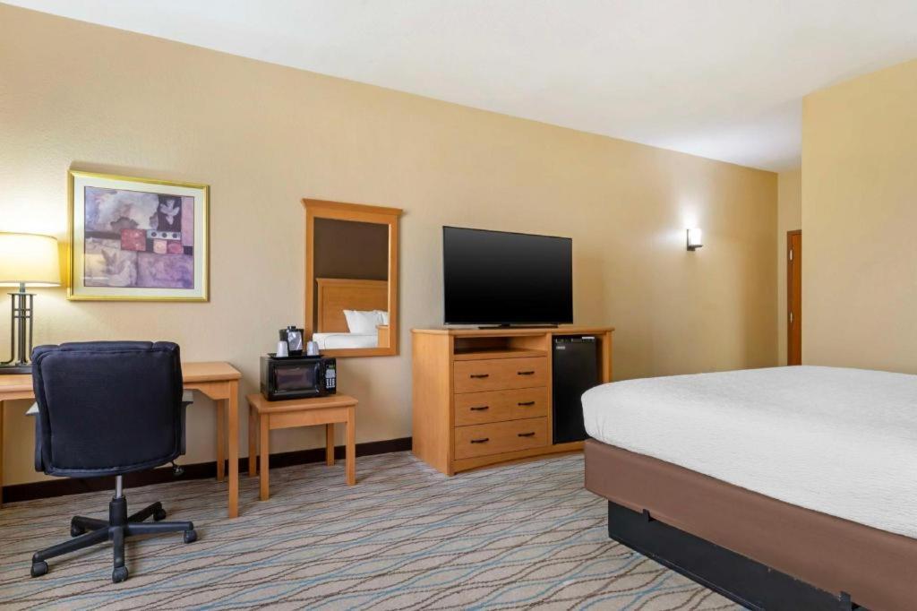 Best Western Locust Grove Inn & Suites Extérieur photo
