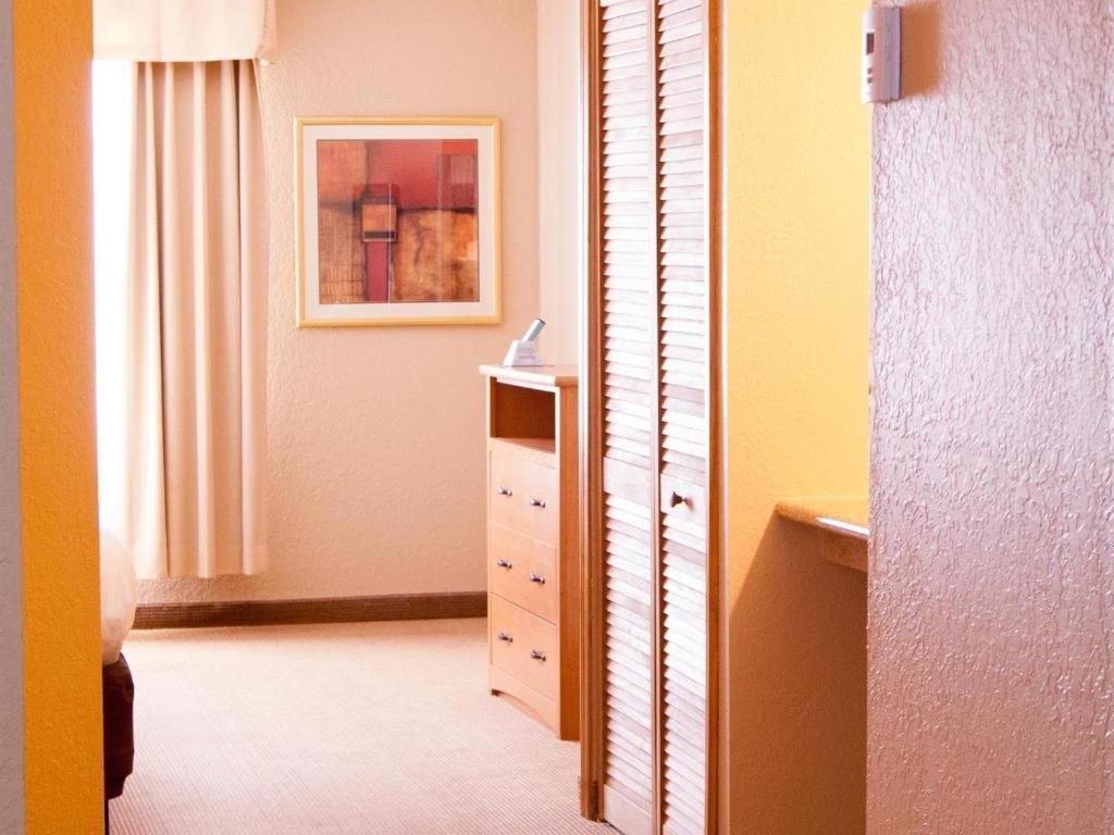 Best Western Locust Grove Inn & Suites Extérieur photo