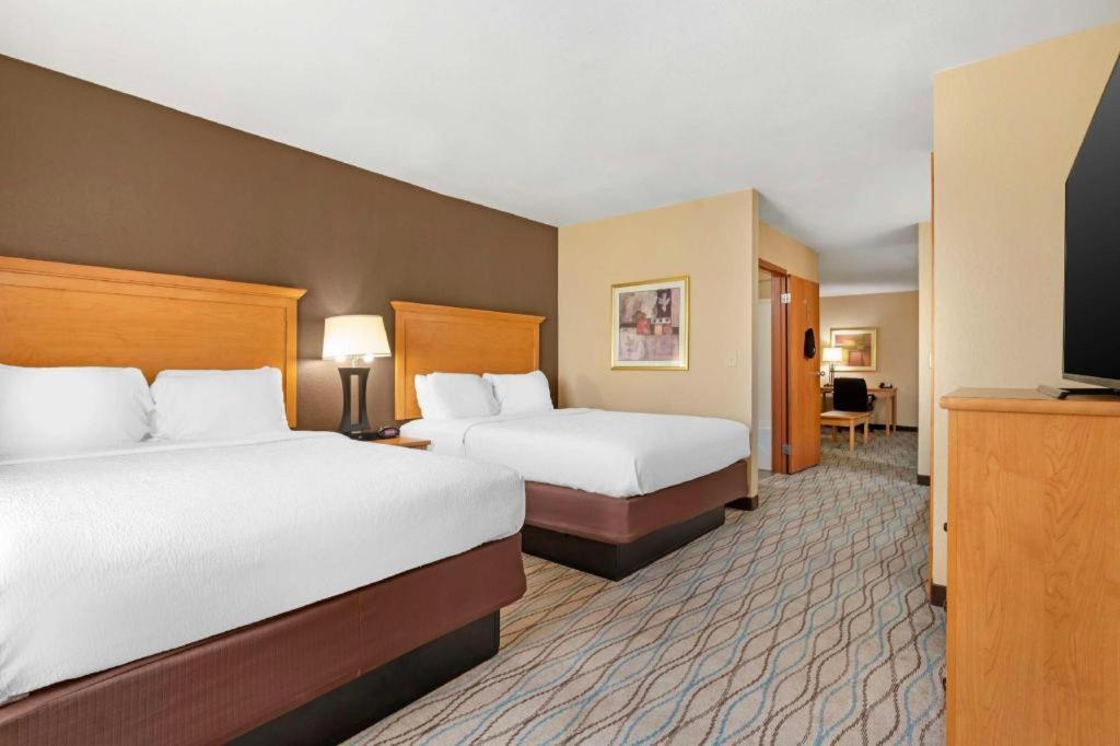 Best Western Locust Grove Inn & Suites Extérieur photo